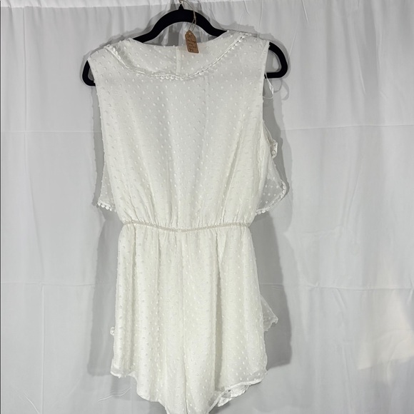 Sabo Skirt White Ruffled Romper Size Small - Picture 6 of 8
